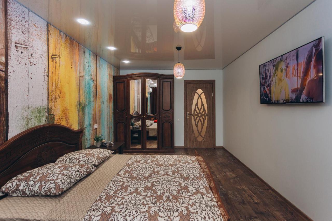 Luxe Apartments 5.26 Near Lavina 5 Floor Сумы Экстерьер фото